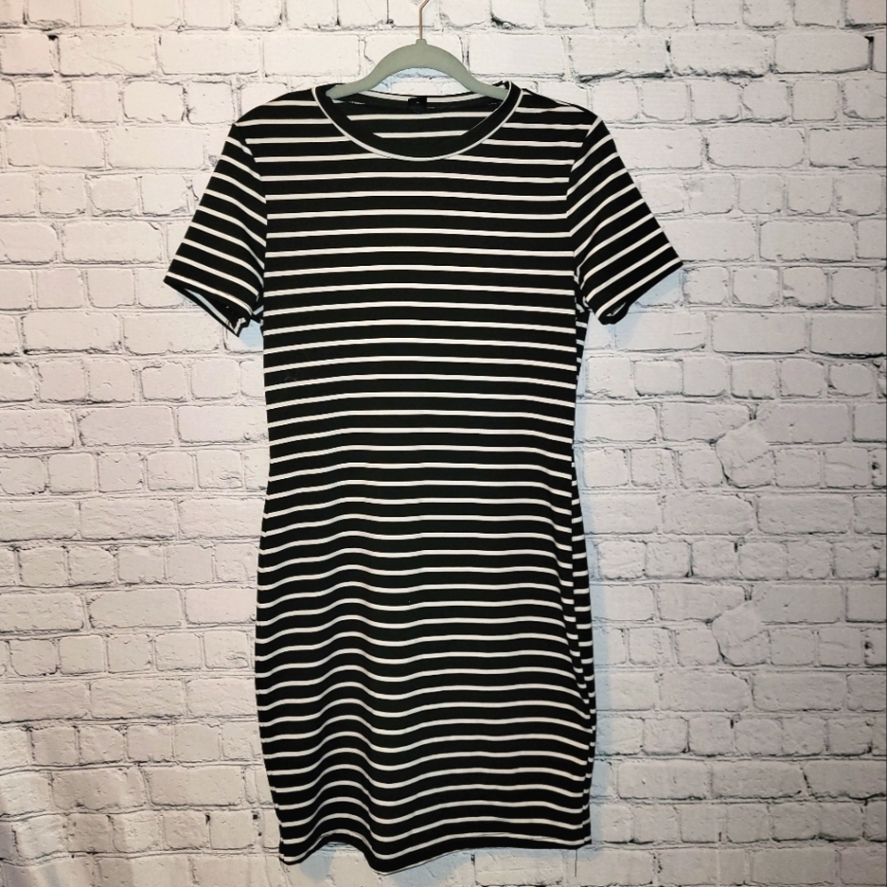 SHEIN Size L Monochrome Striped Dress